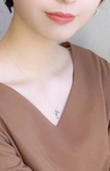 リナ (22)